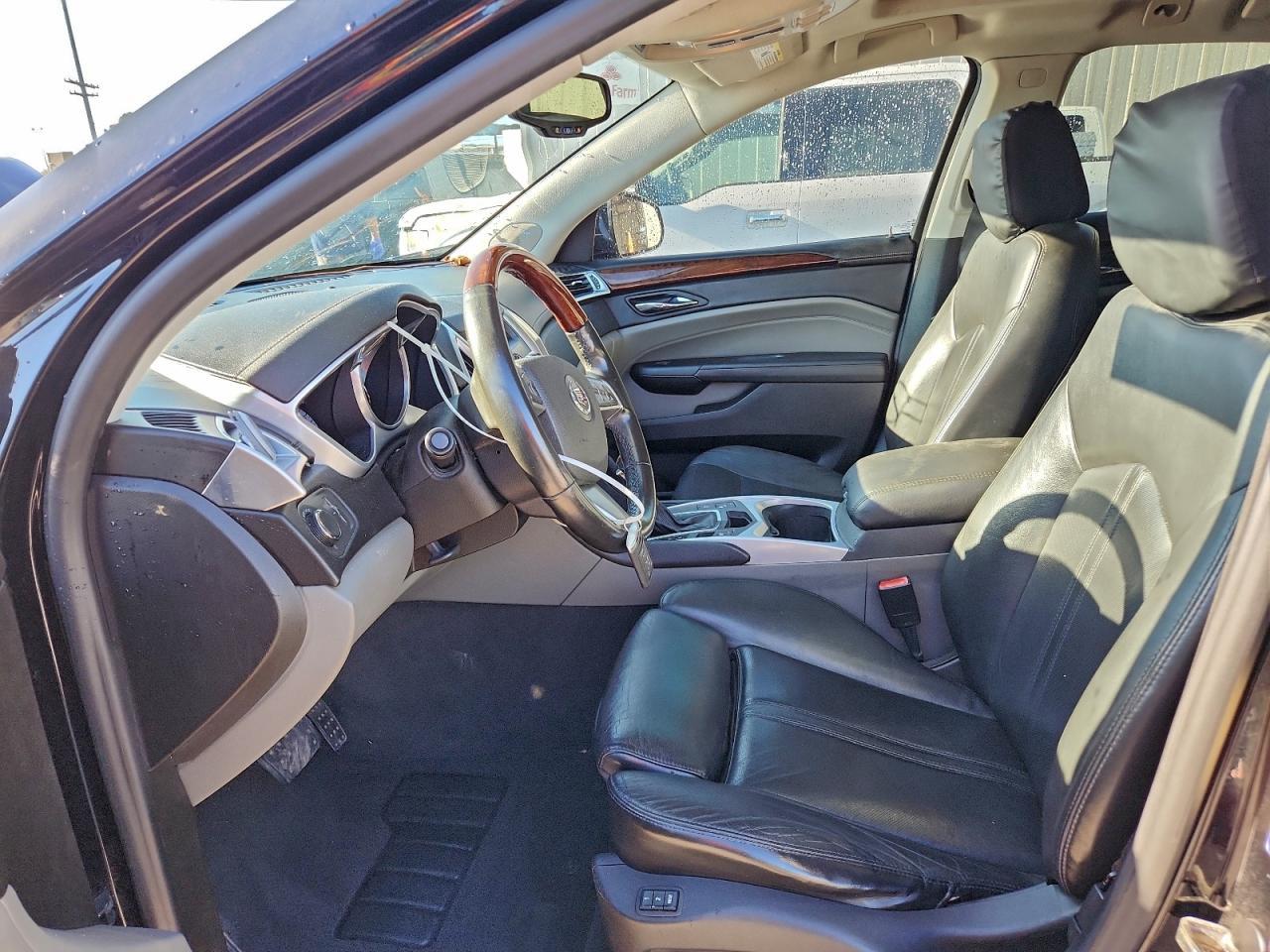 2010 CADILLAC SRX