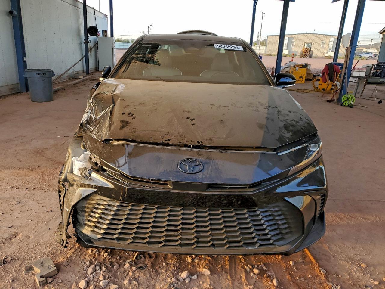 2025 TOYOTA CAMRY