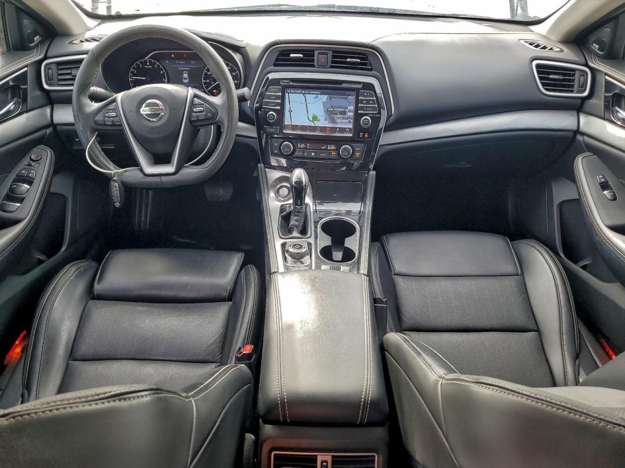 2017 NISSAN Maxima