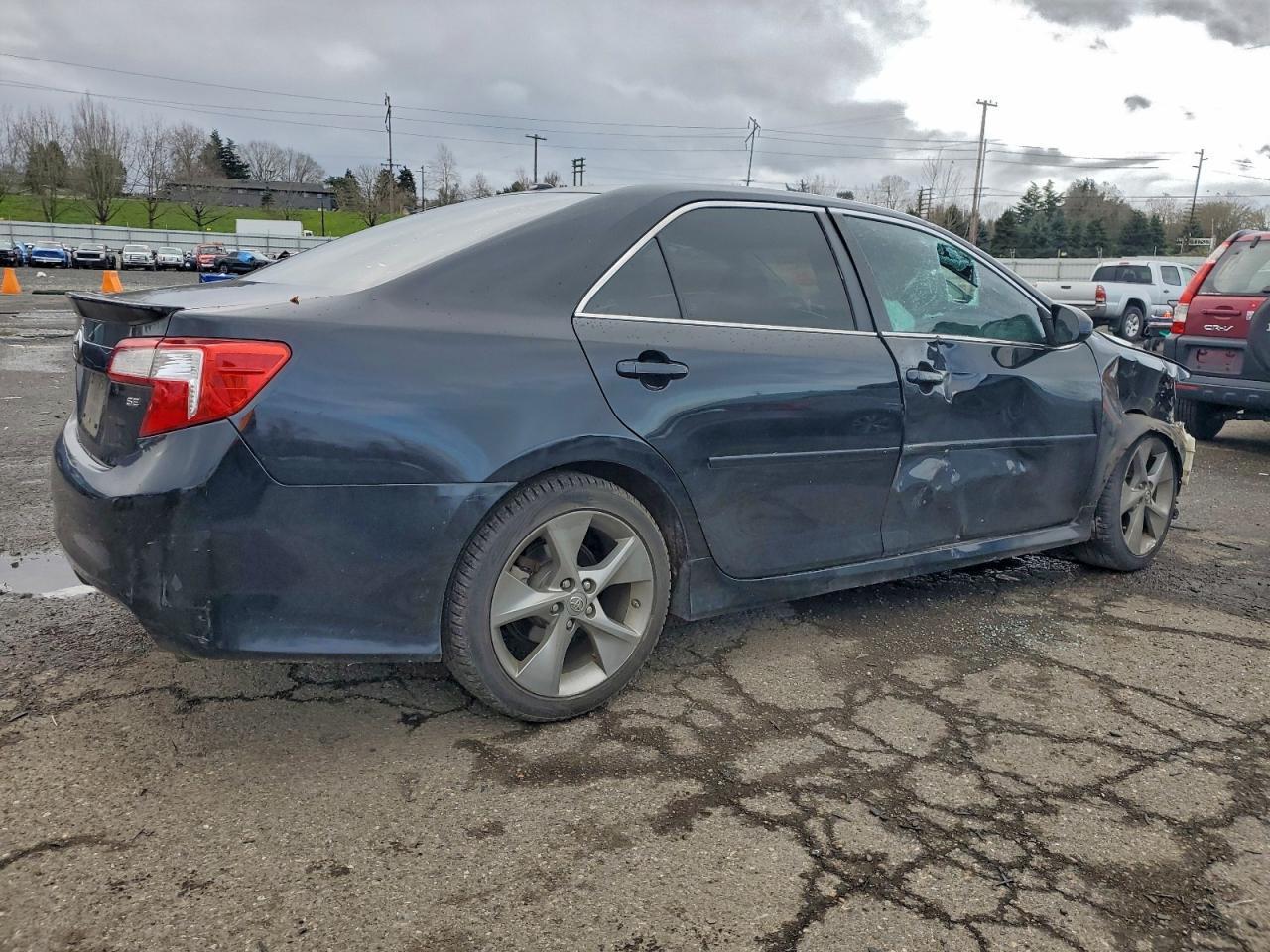 2012 TOYOTA CAMRY