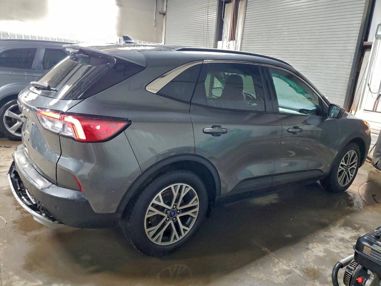 2022 FORD ESCAPE