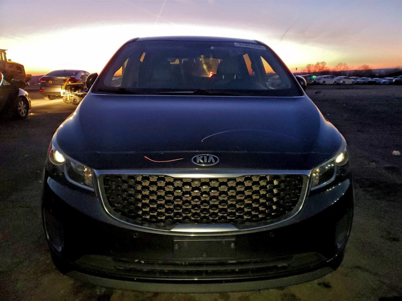 2017 KIA SEDONA