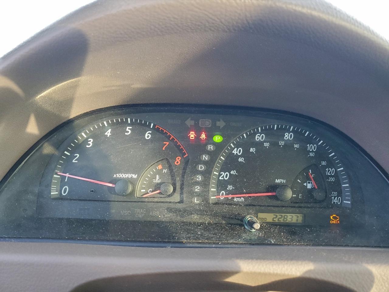 2004 TOYOTA CAMRY
