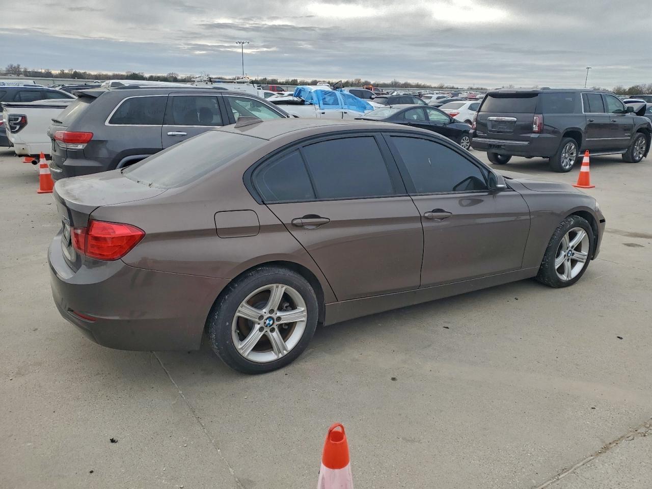 2012 BMW 3 SERIES
