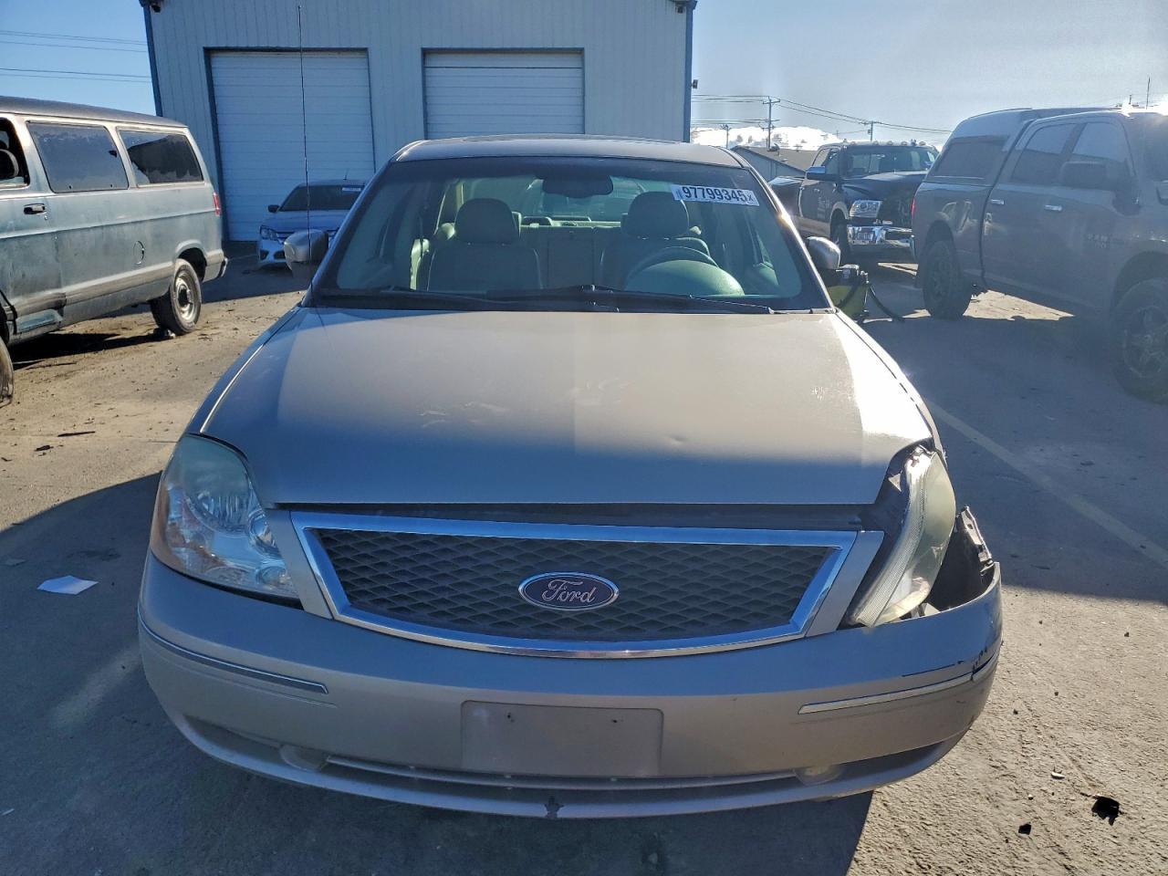 2005 FORD Five Hundred