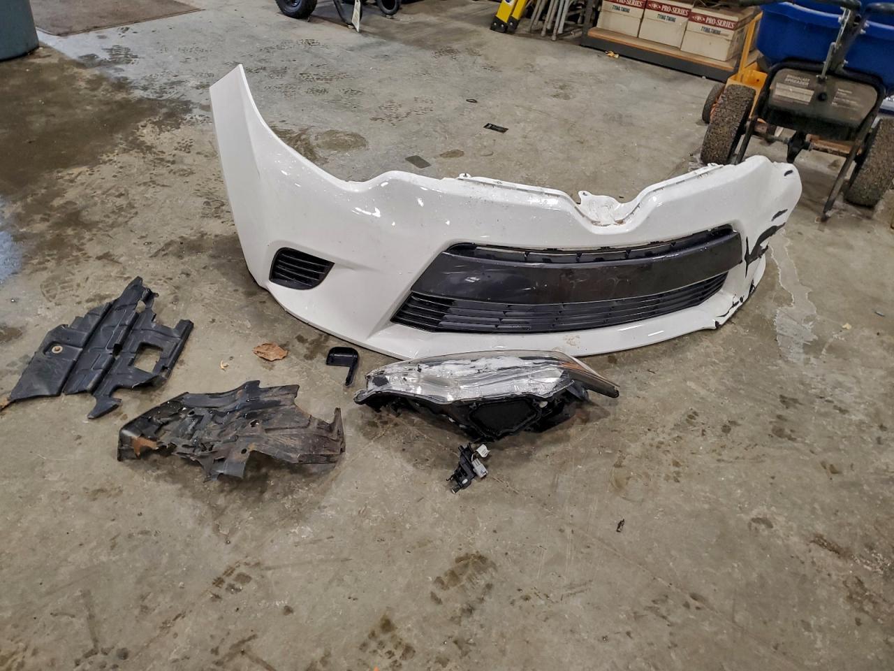 2016 TOYOTA COROLLA