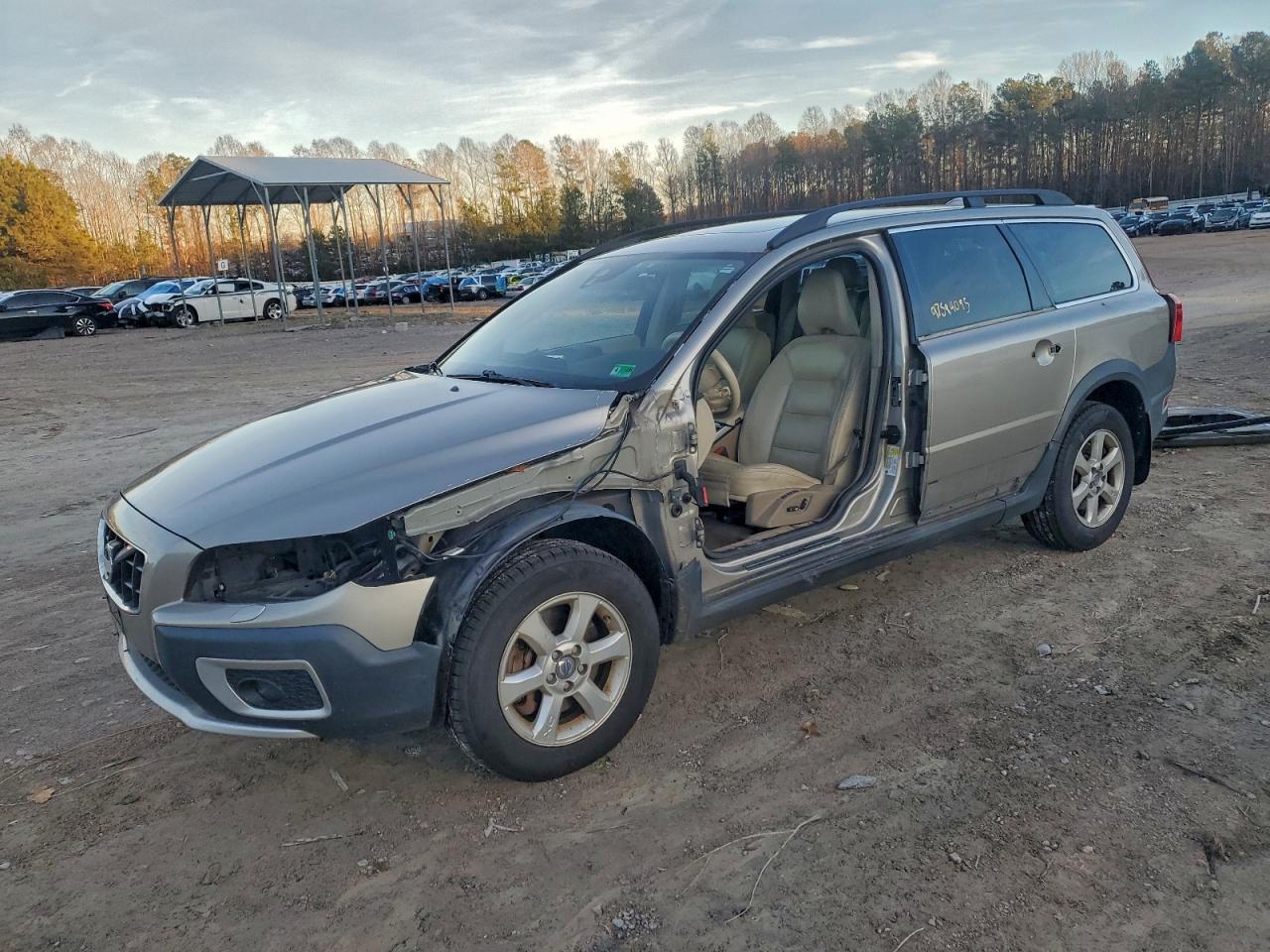 2012 VOLVO XC70