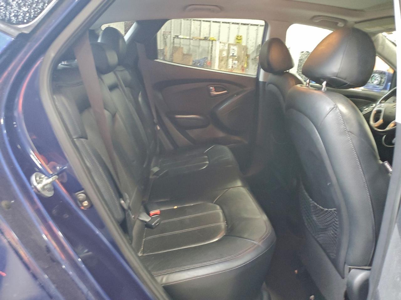 2010 HYUNDAI TUCSON