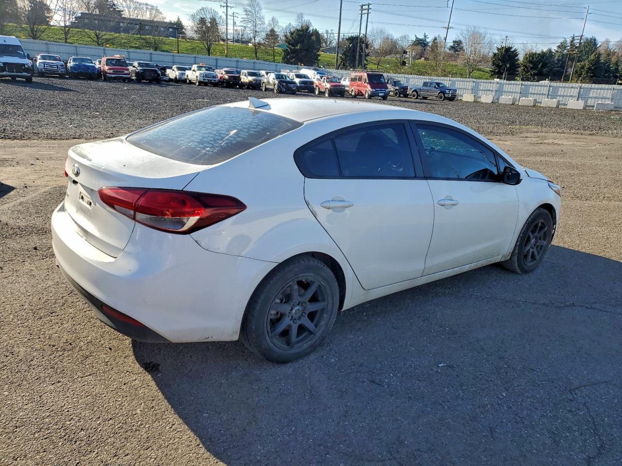 2017 KIA FORTE