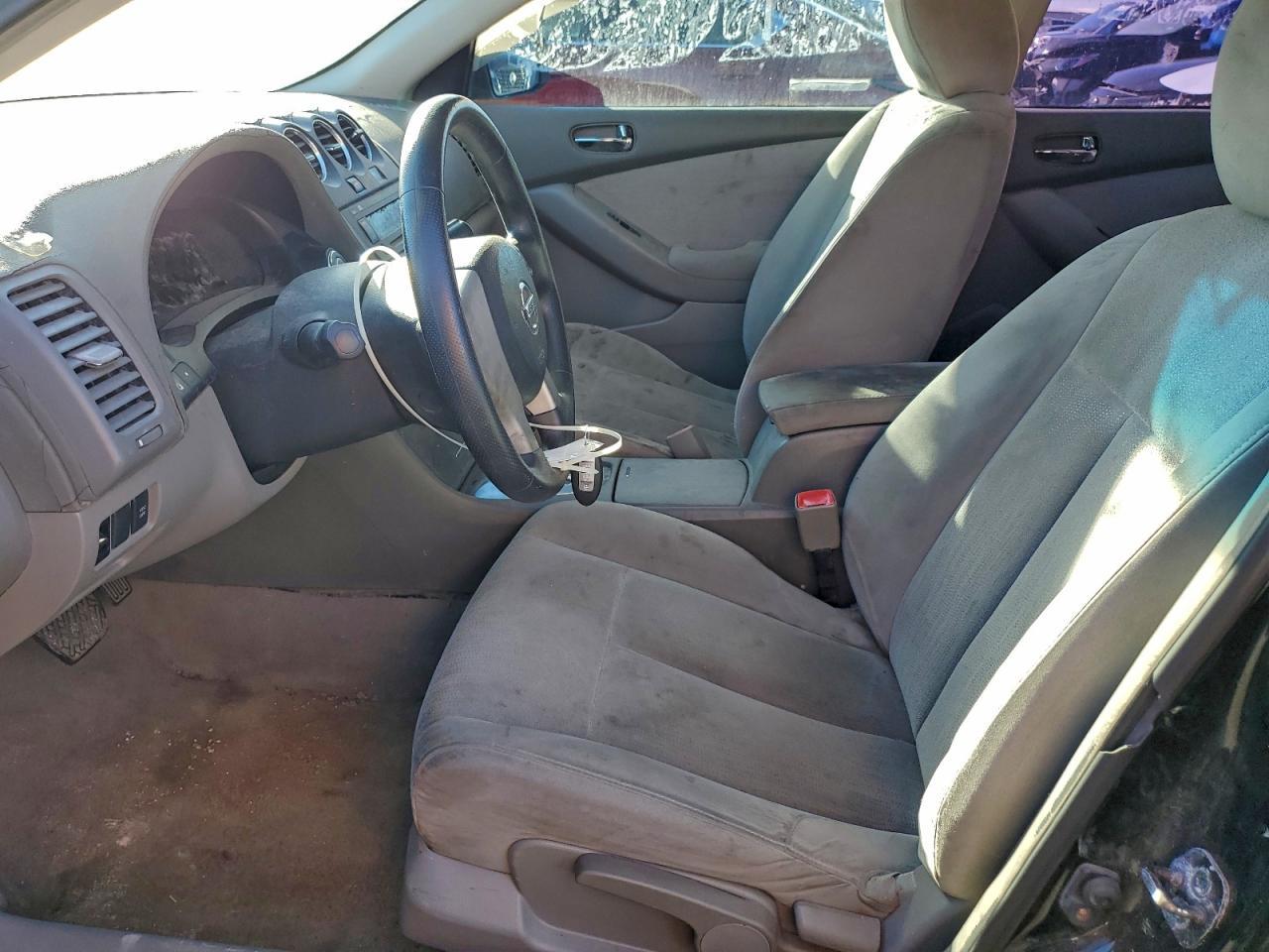 2010 NISSAN ALTIMA