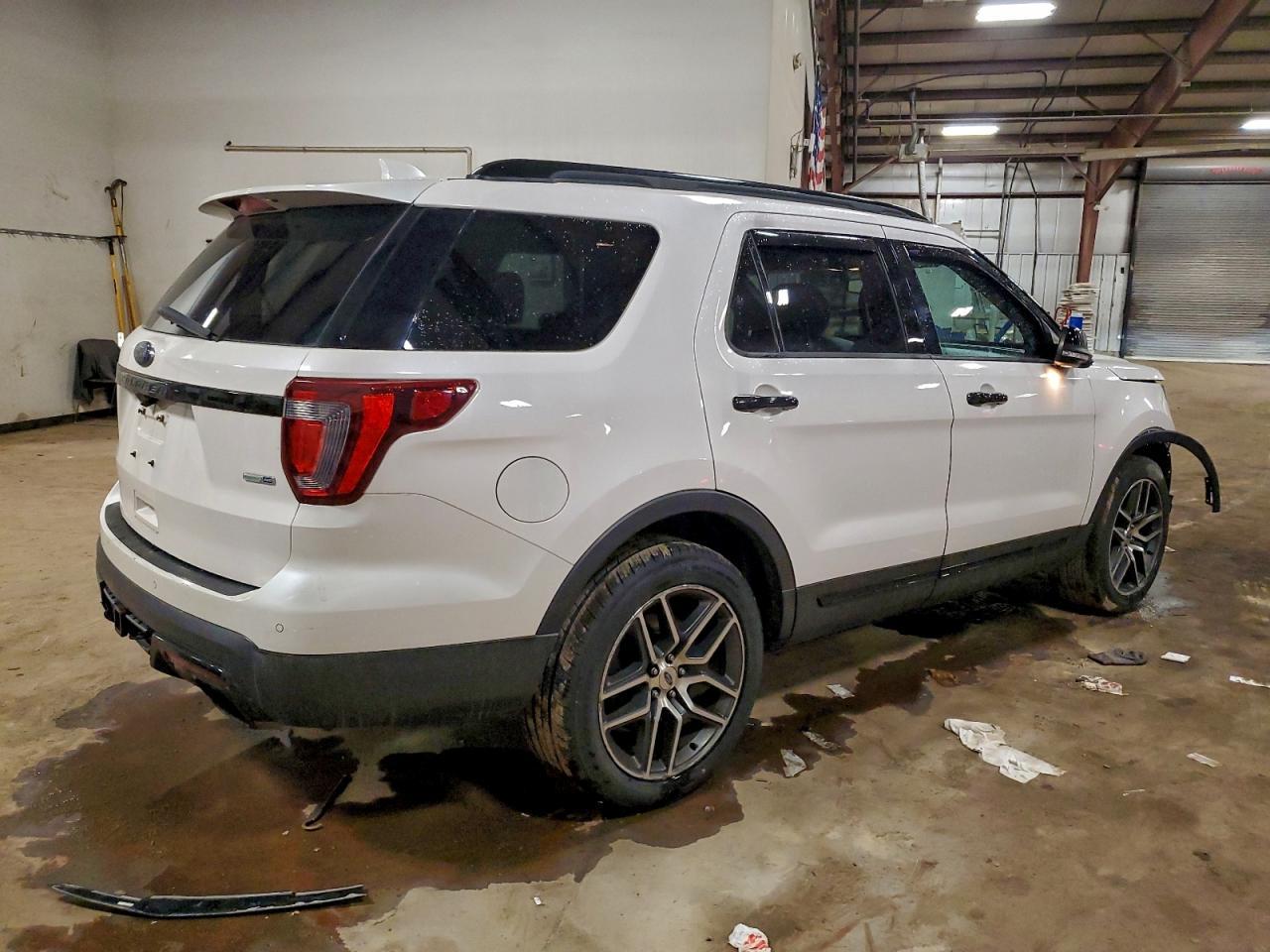 2017 FORD Explorer Sport Trac