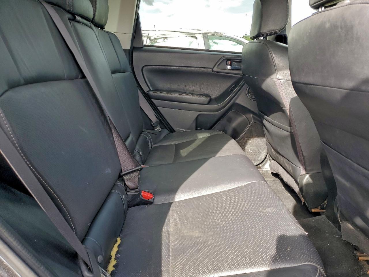 2015 SUBARU FORESTER