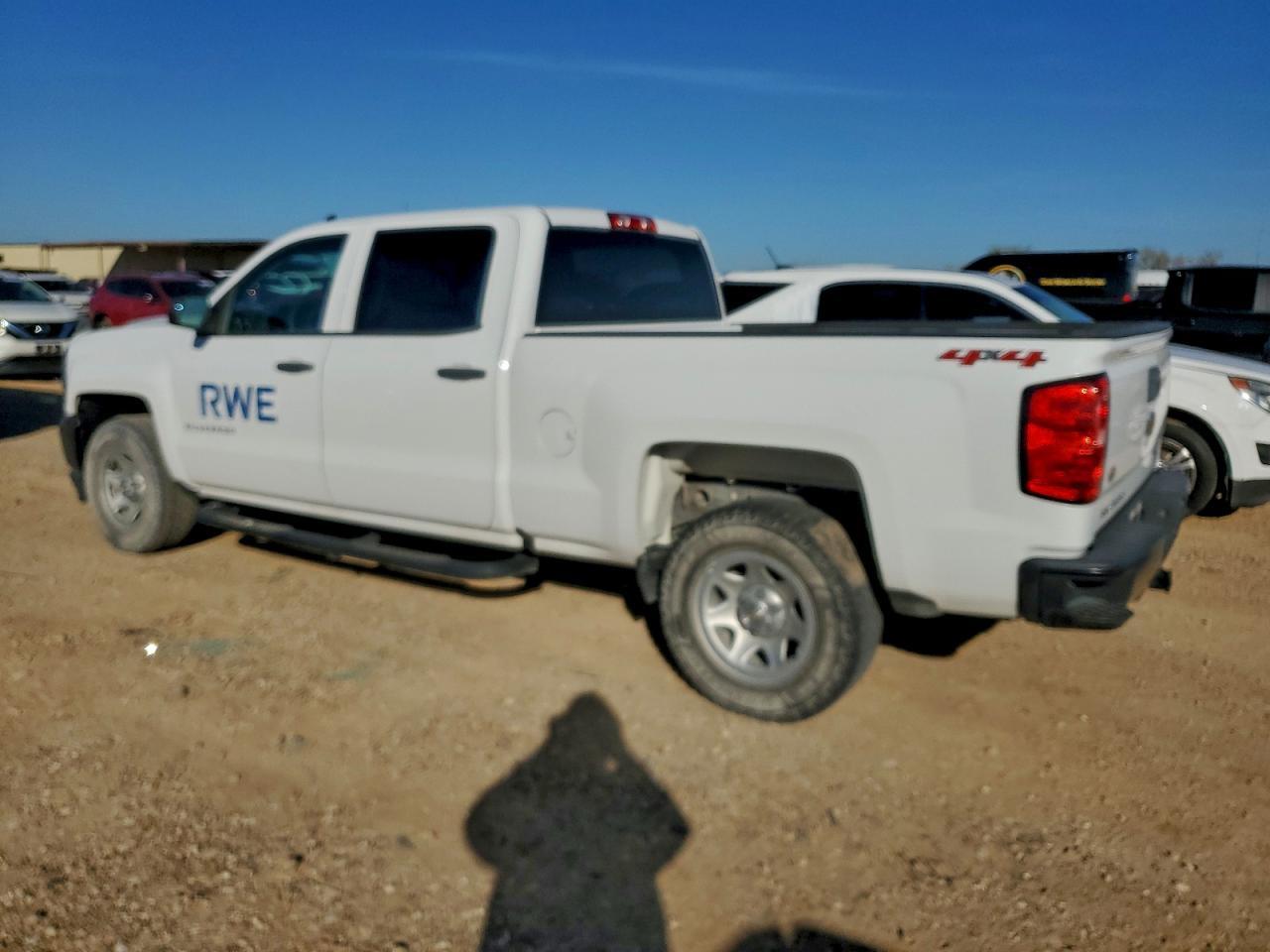 2018 CHEVROLET Silverado