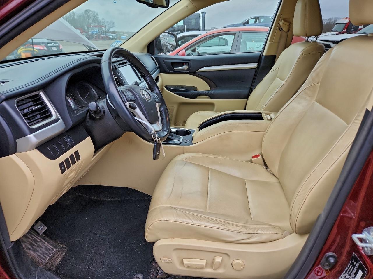 2015 TOYOTA HIGHLANDER