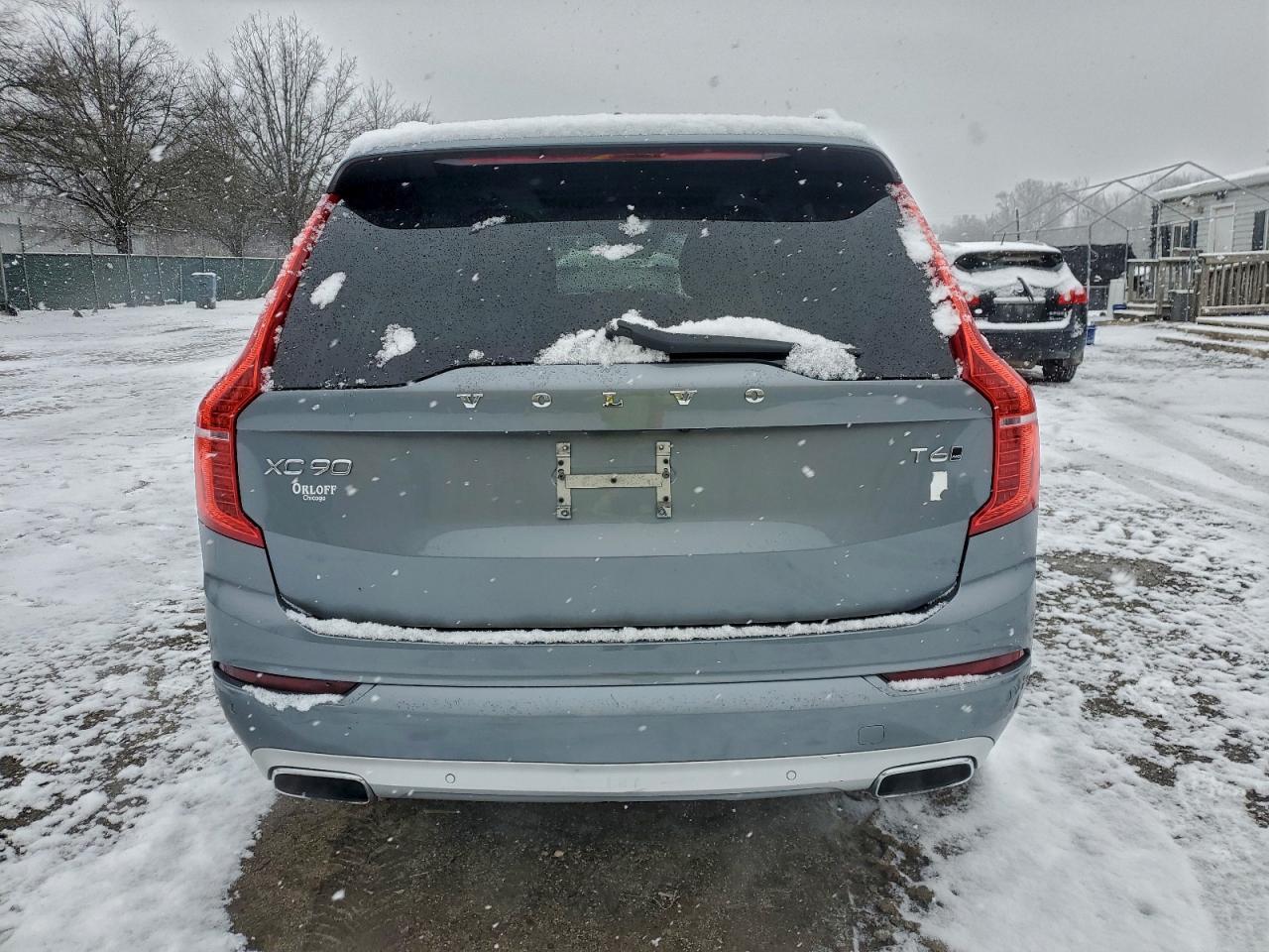 2016 VOLVO XC90
