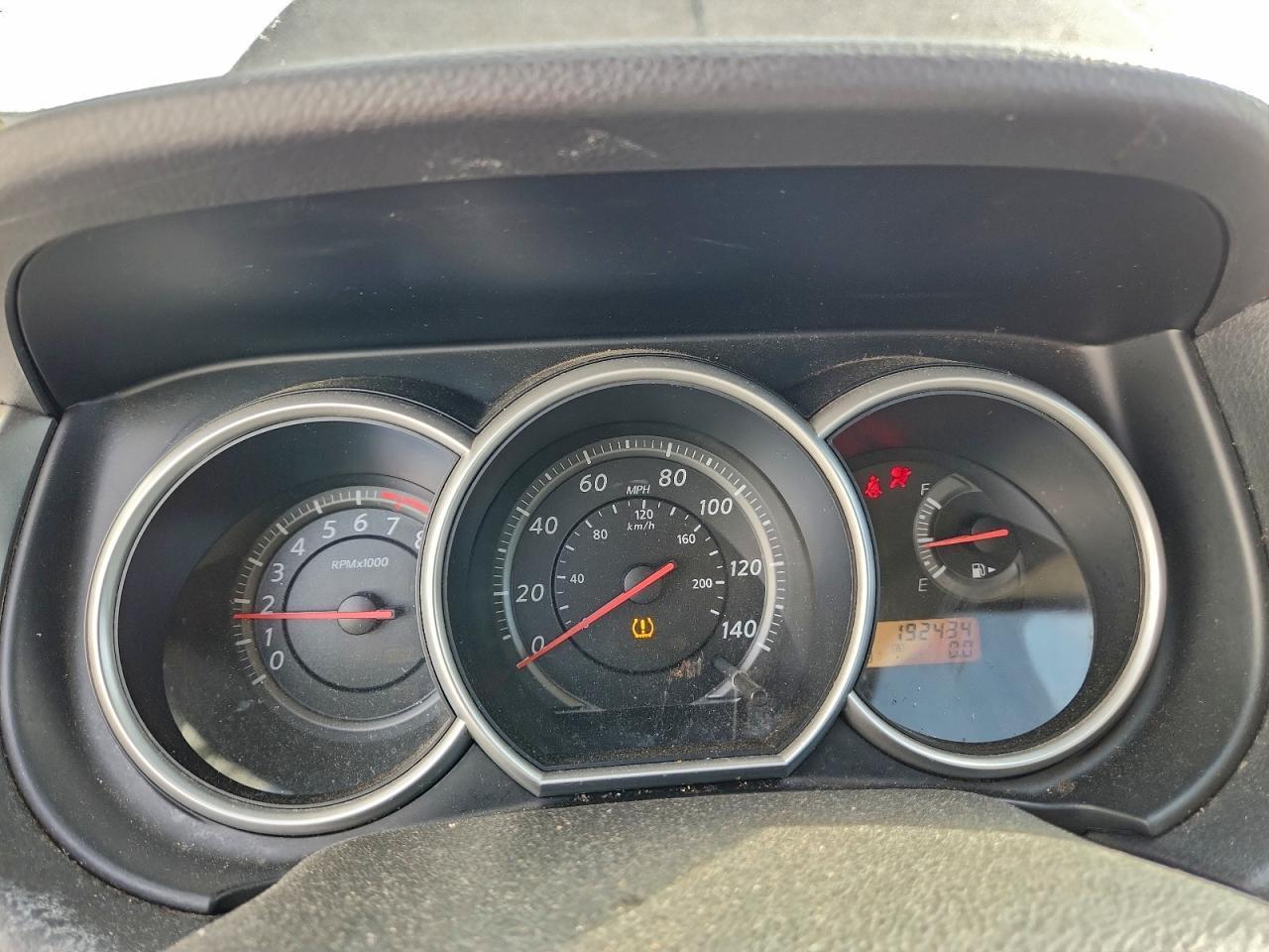 2012 NISSAN VERSA