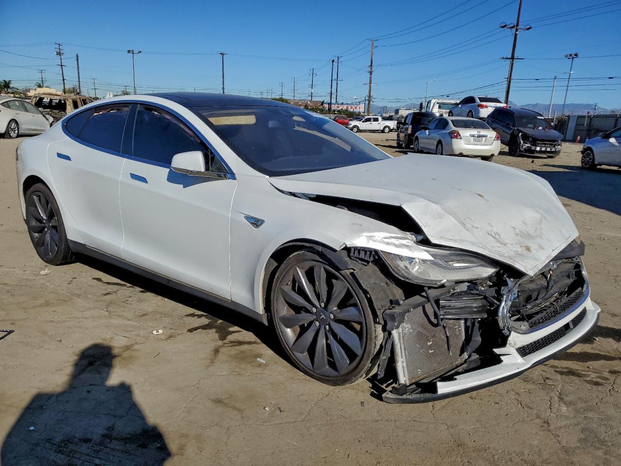2016 TESLA MODEL S