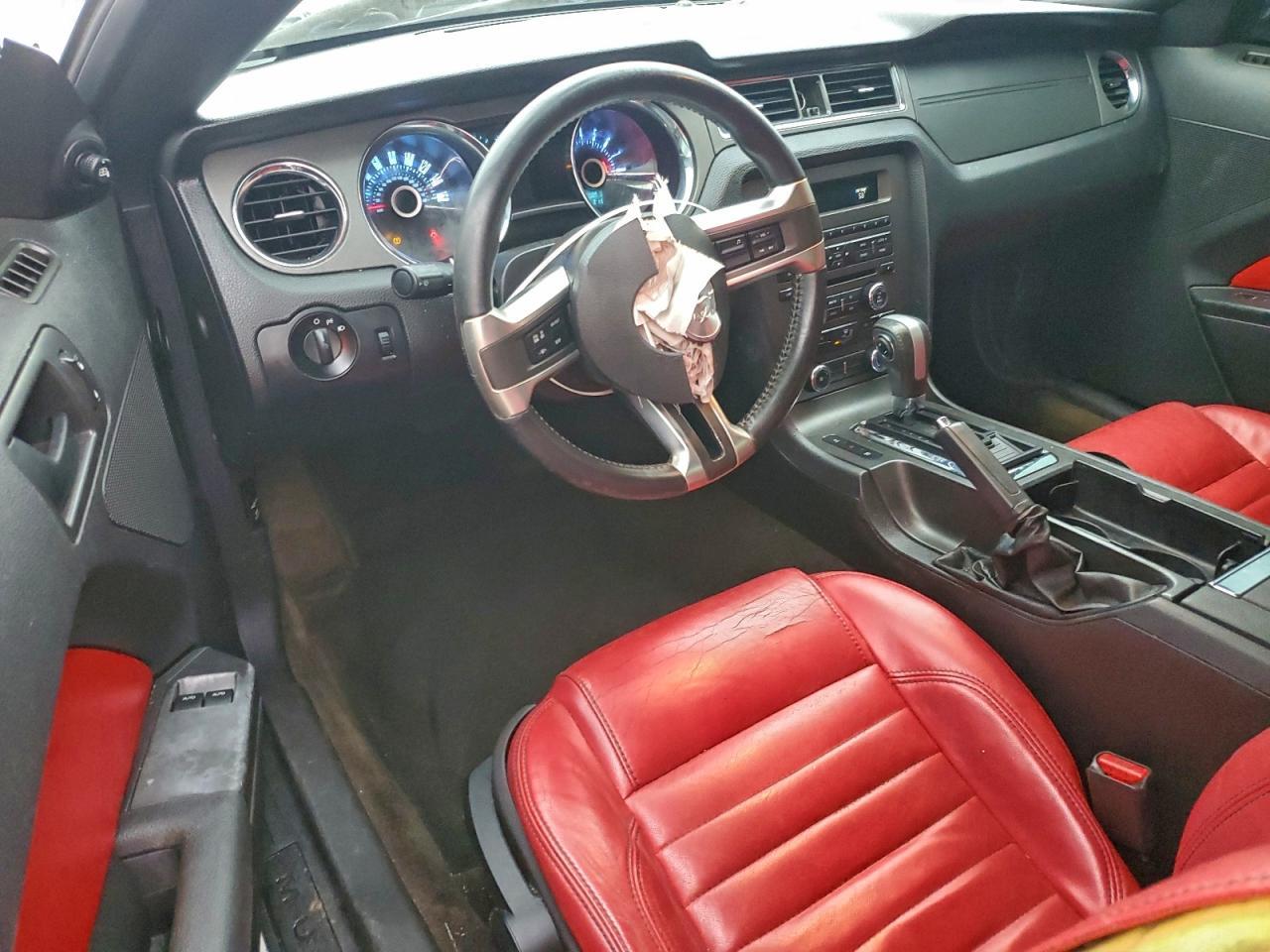 2013 FORD MUSTANG