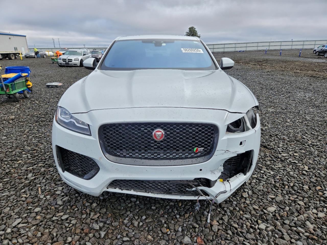2017 JAGUAR F-Pace