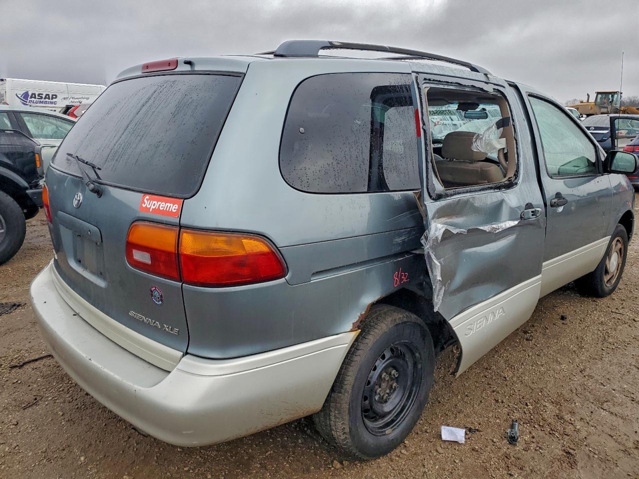 2000 TOYOTA SIENNA