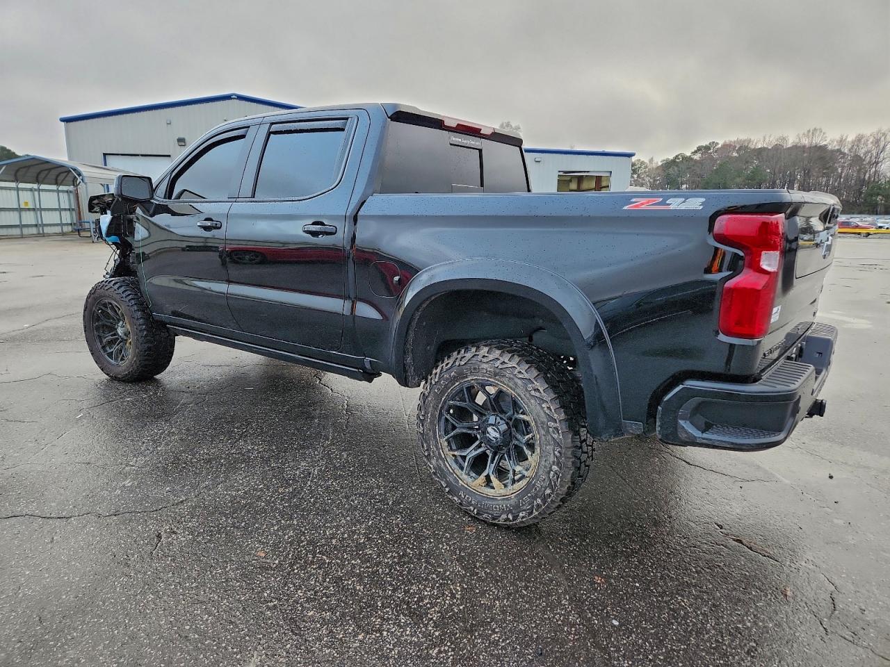 2025 CHEVROLET Silverado
