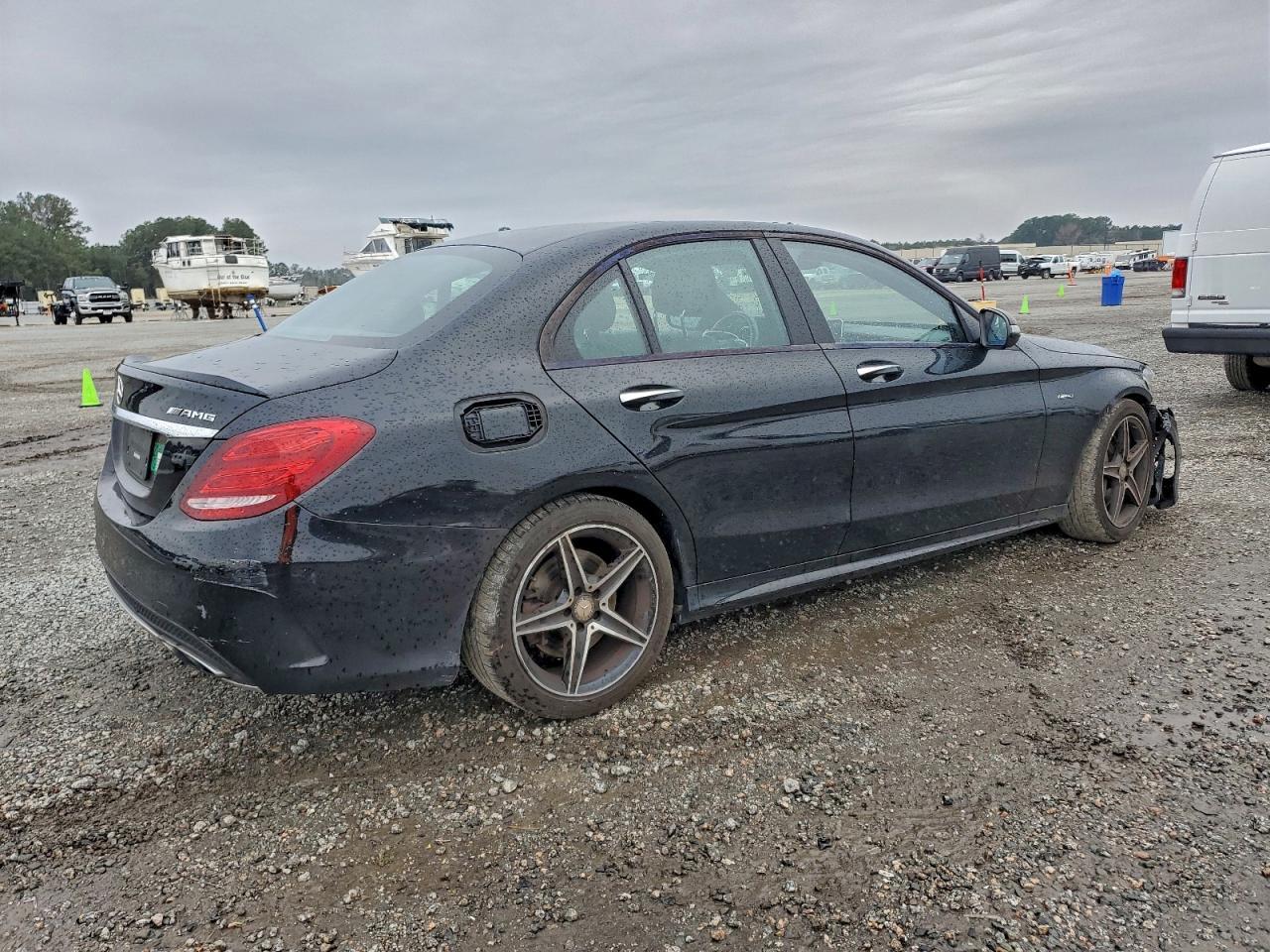 2016 MERCEDES-BENZ C-CLASS