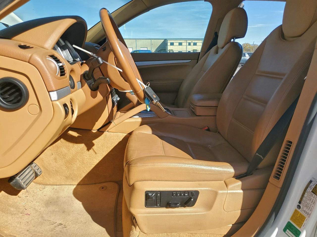 2010 PORSCHE CAYENNE