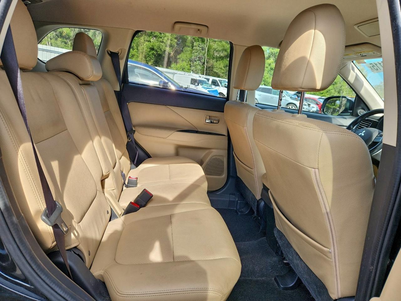 2017 MITSUBISHI outlander