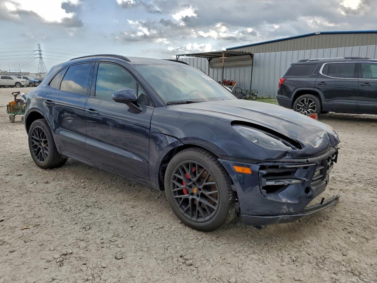 2021 PORSCHE Macan