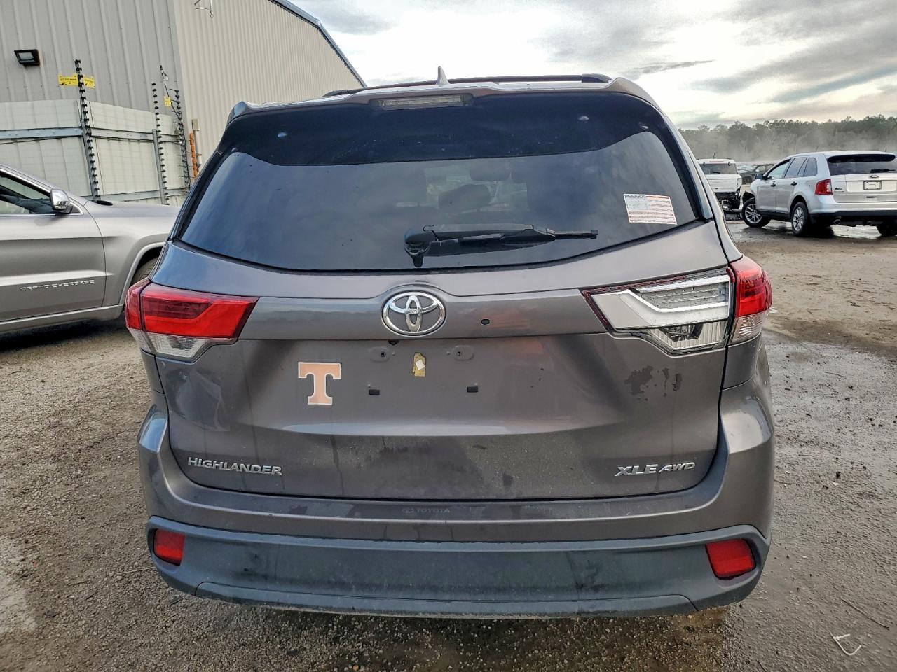 2019 TOYOTA HIGHLANDER