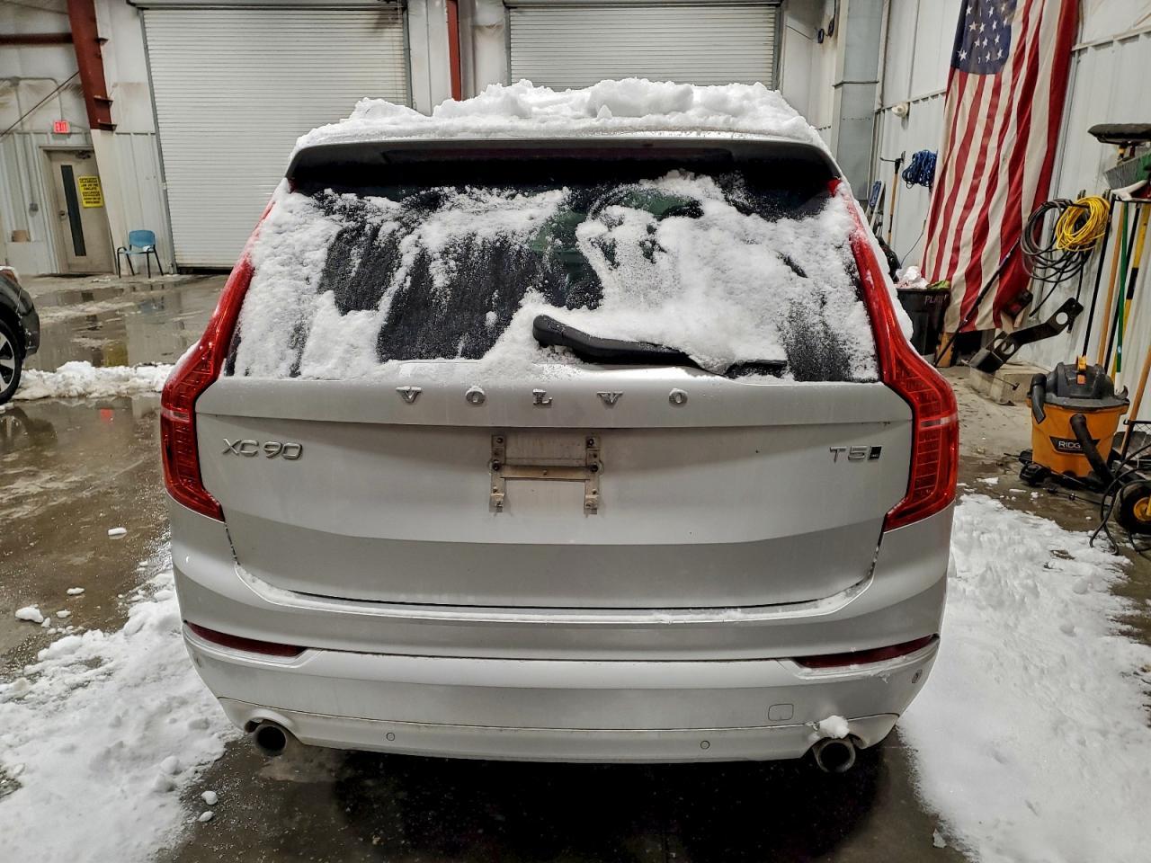 2018 VOLVO XC90