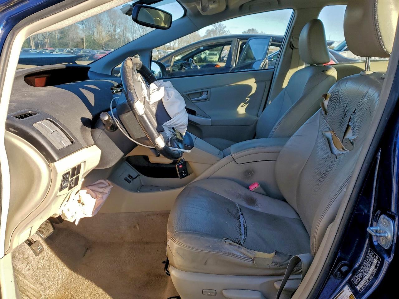 2011 TOYOTA PRIUS