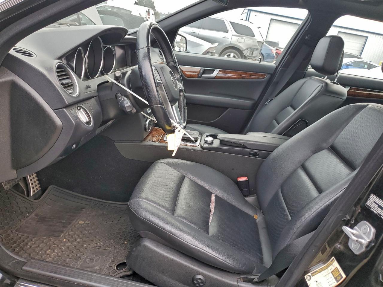 2012 MERCEDES-BENZ C-CLASS