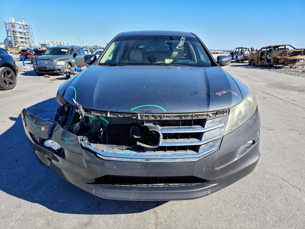 2012 HONDA Crosstour