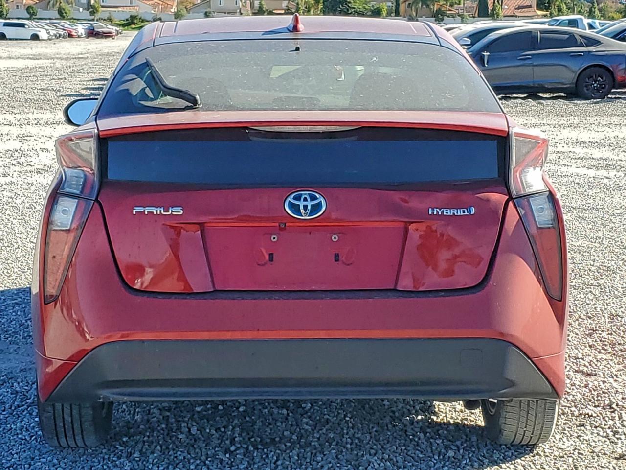 2016 TOYOTA PRIUS