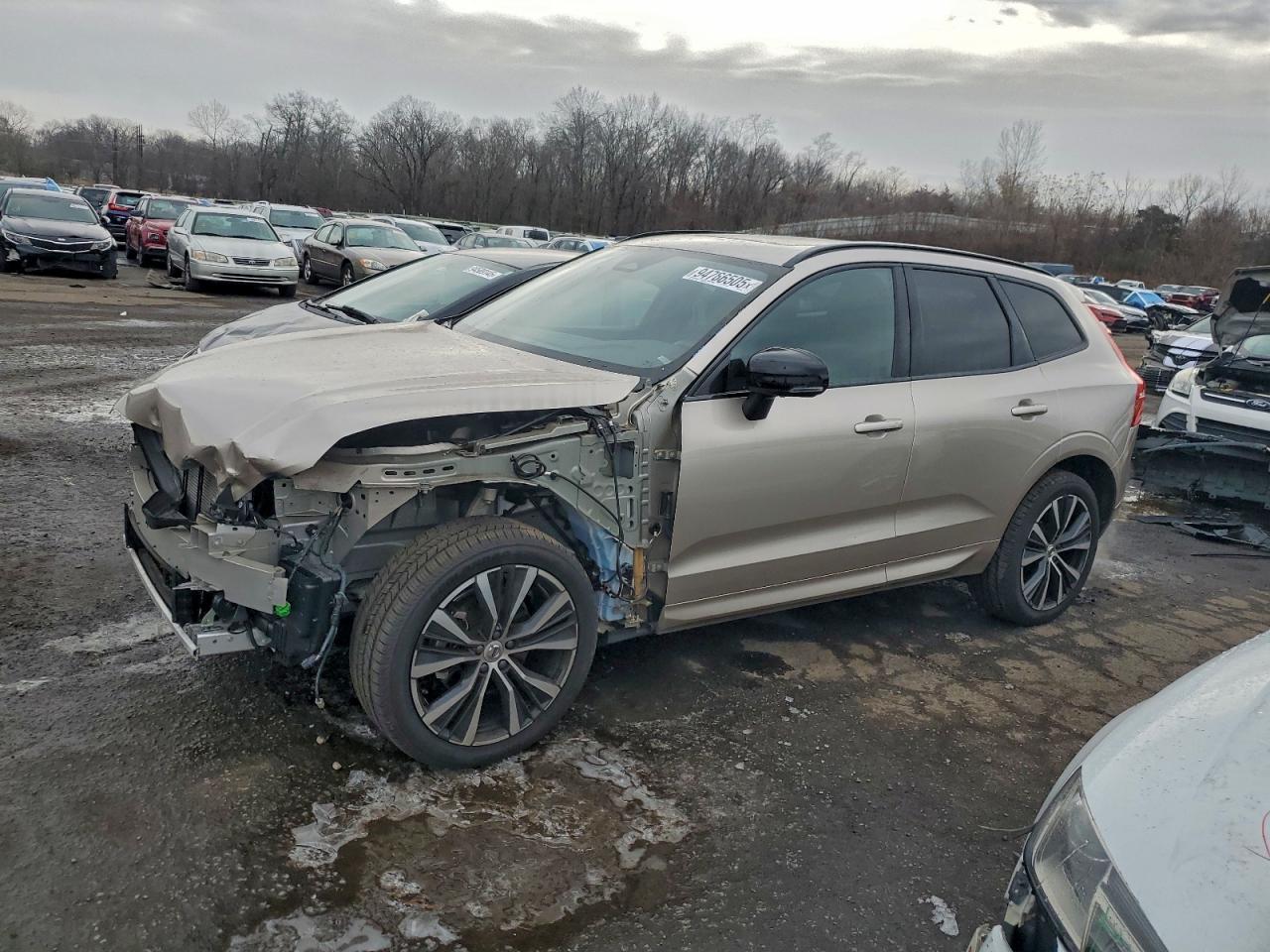 2023 VOLVO XC60