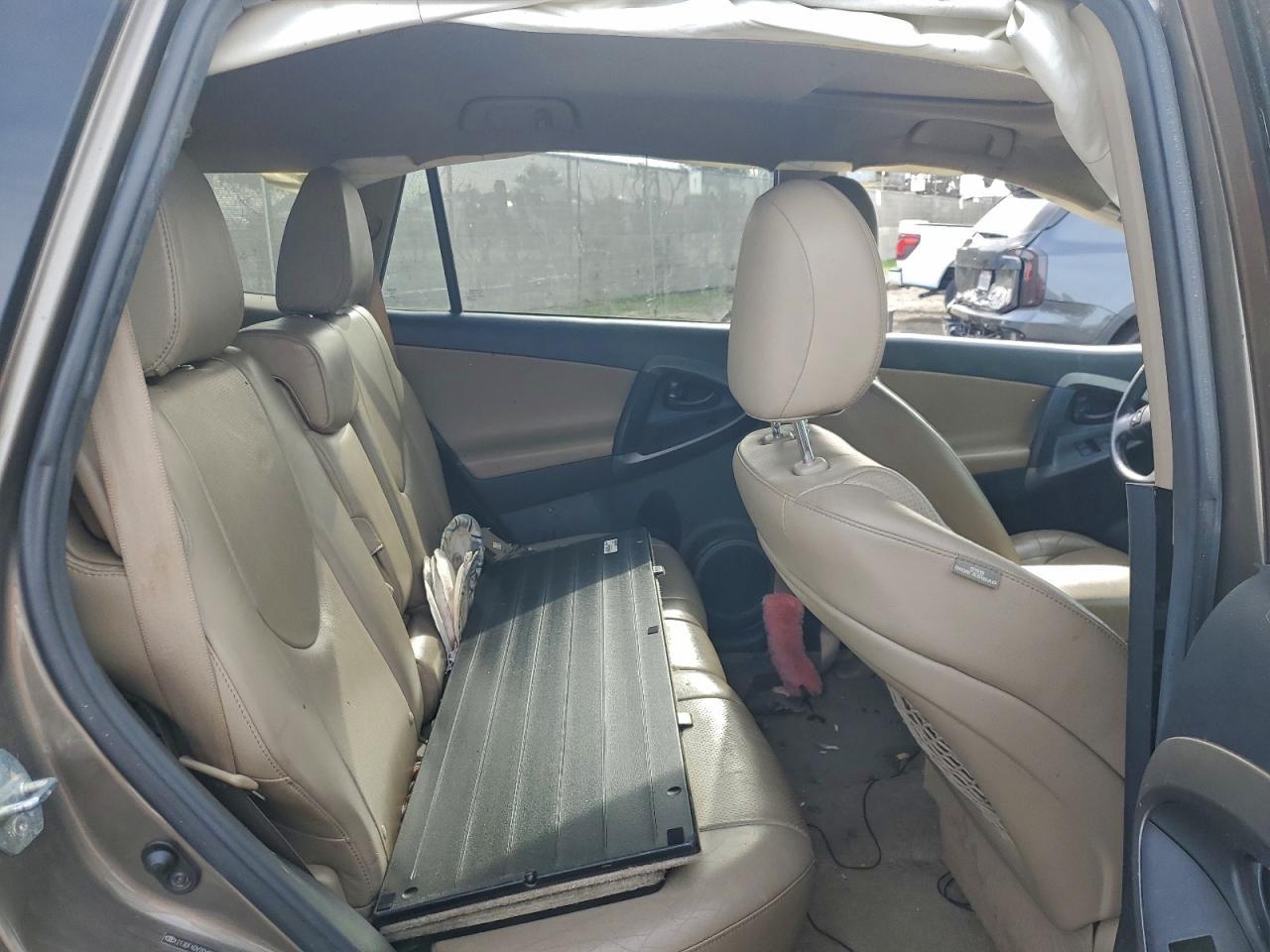 2012 TOYOTA RAV4