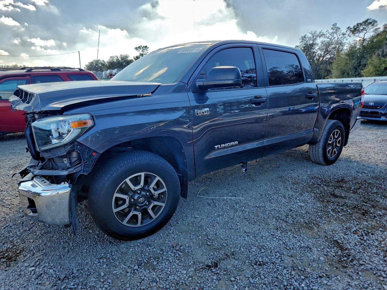 2018 TOYOTA TUNDRA