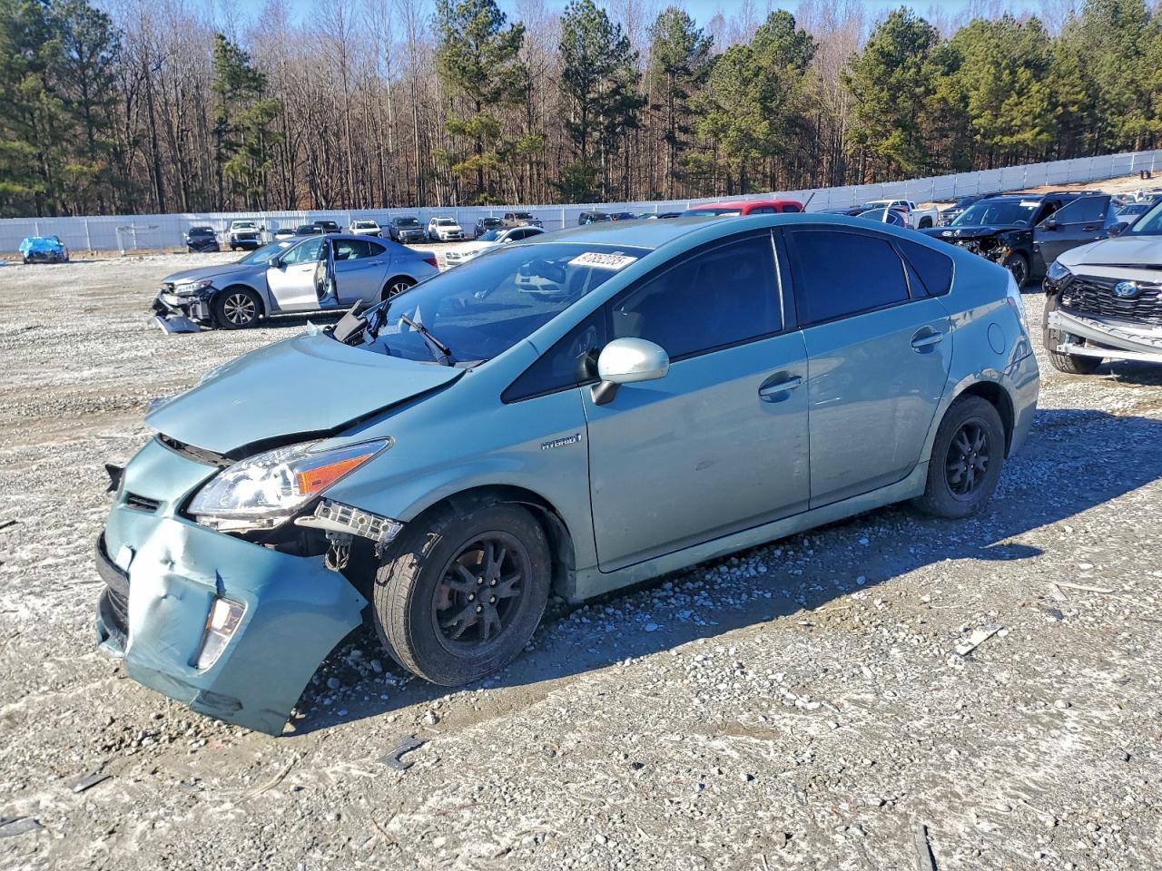2015 TOYOTA PRIUS