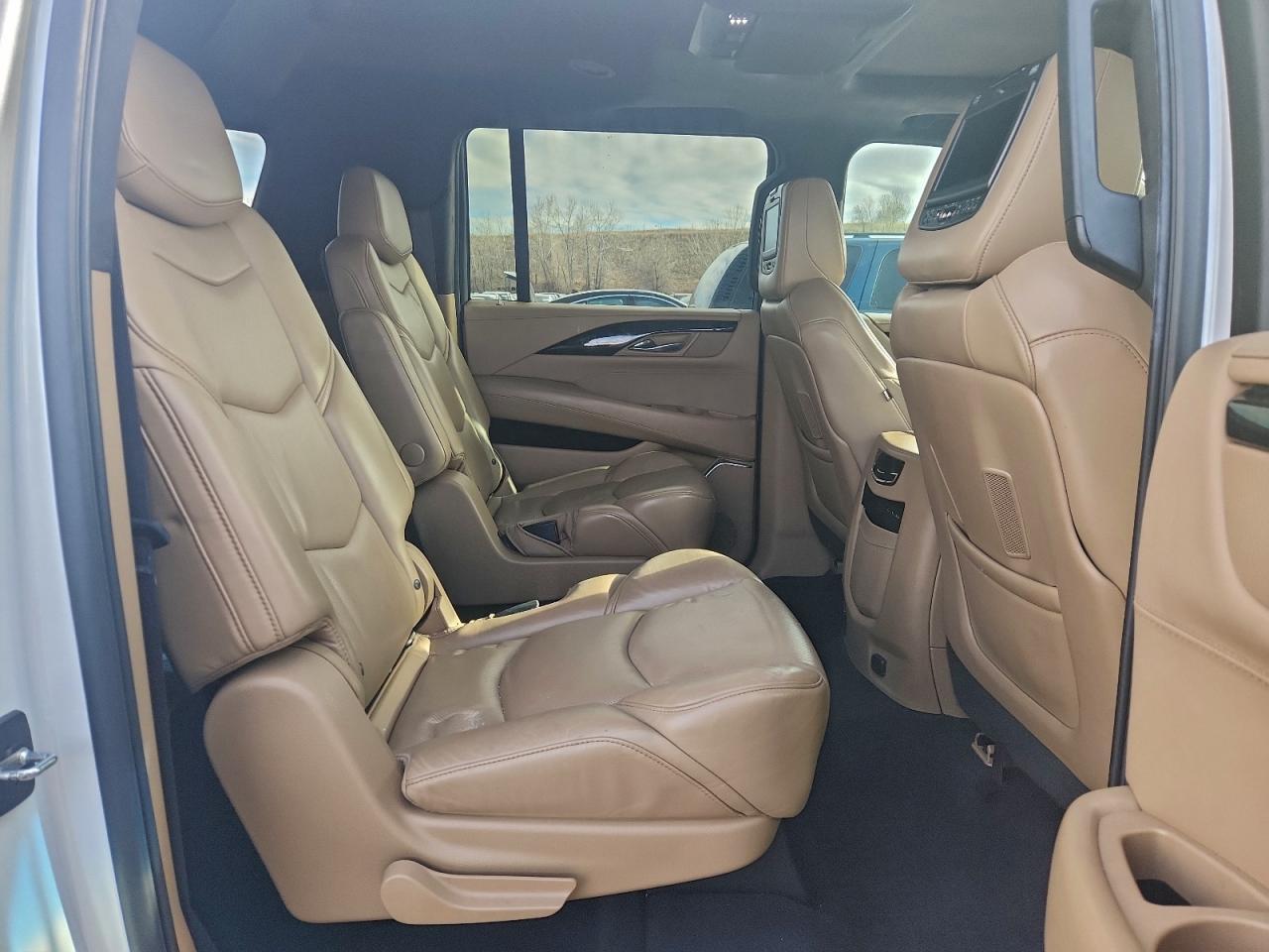 2018 CADILLAC Escalade ESV