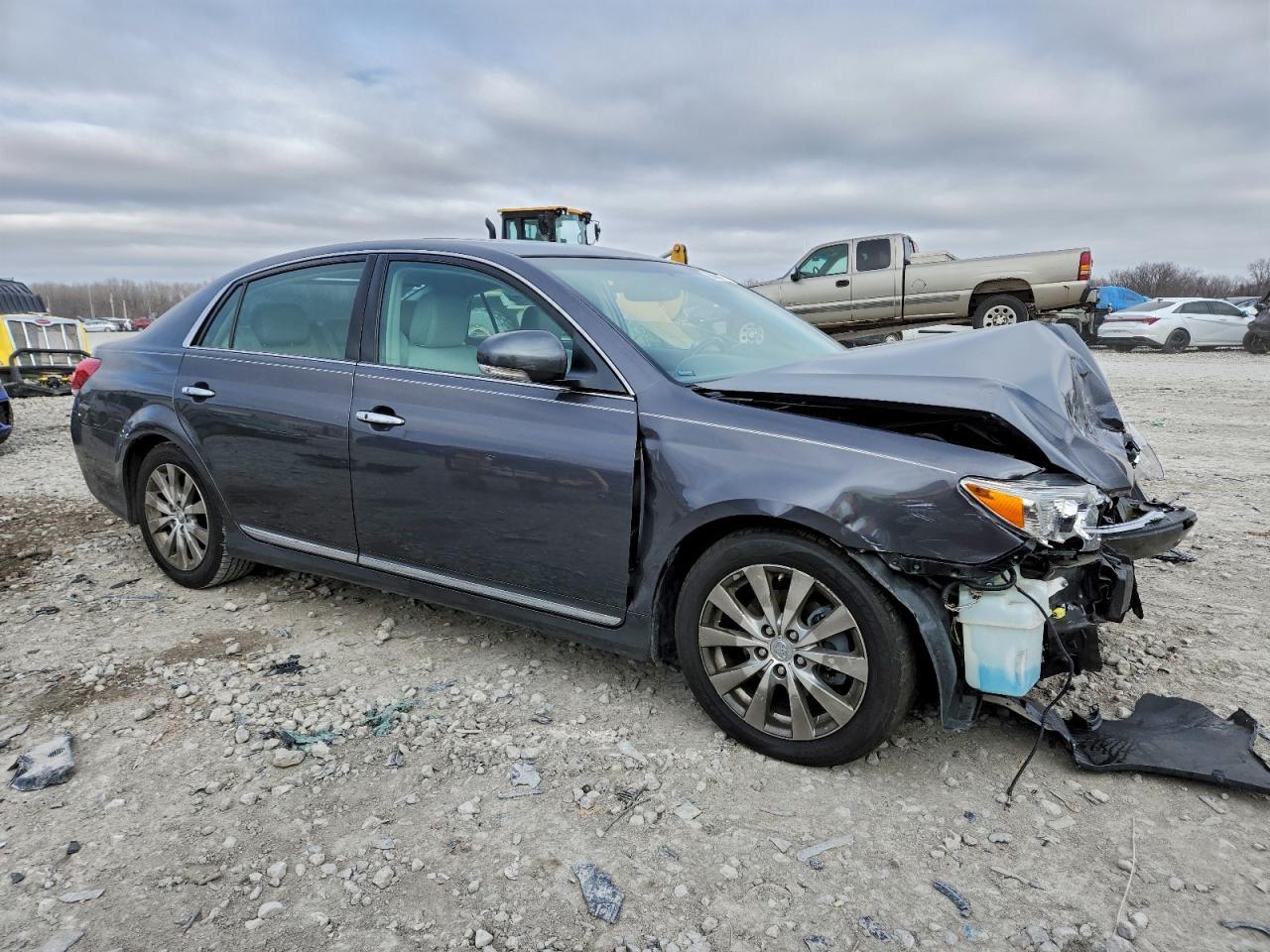 2012 TOYOTA Avalon