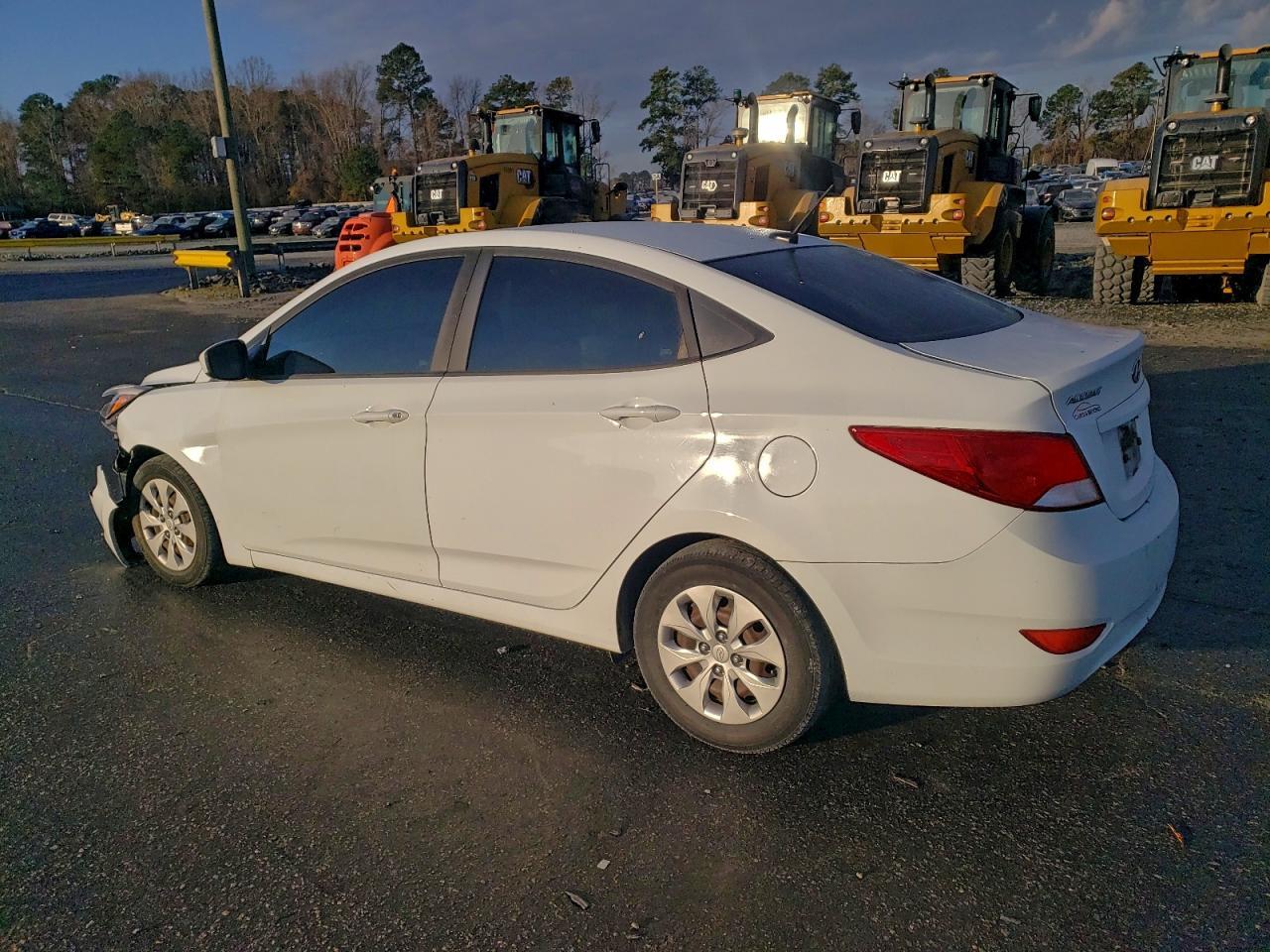 2016 HYUNDAI ACCENT