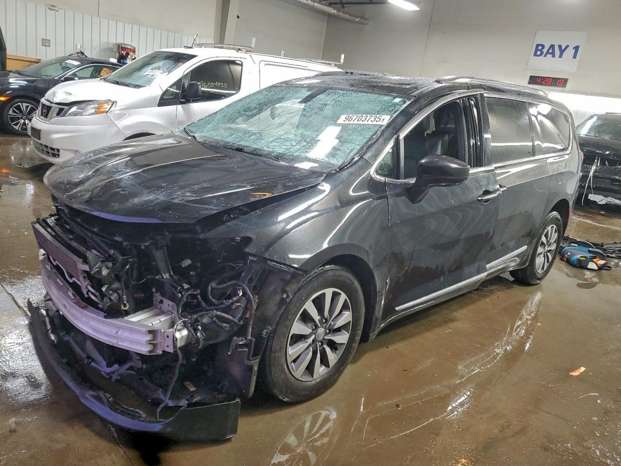 2020 CHRYSLER Pacifica