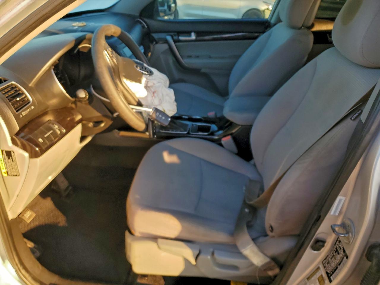 2014 KIA SORENTO
