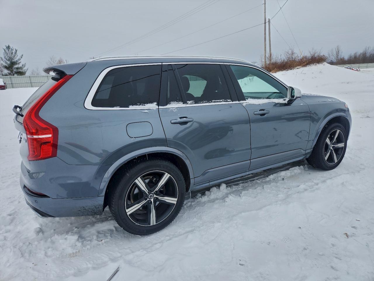 2019 VOLVO XC90