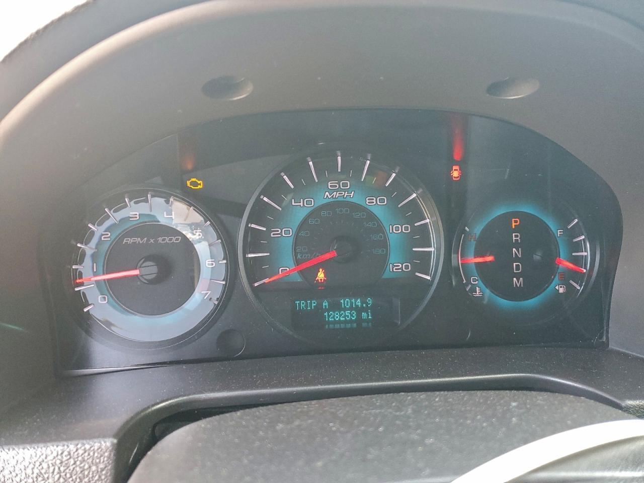 2010 FORD FUSION