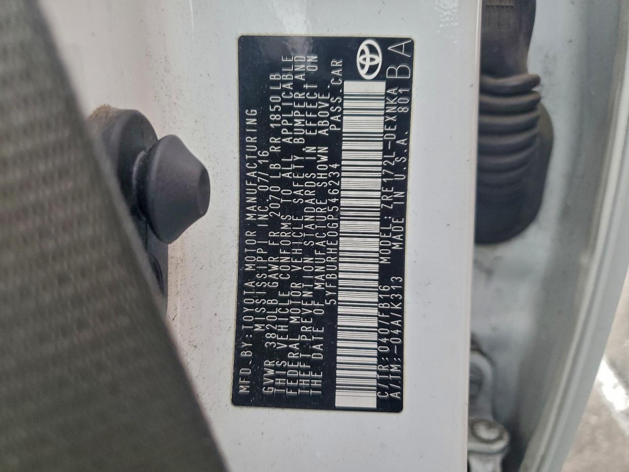 2016 TOYOTA COROLLA