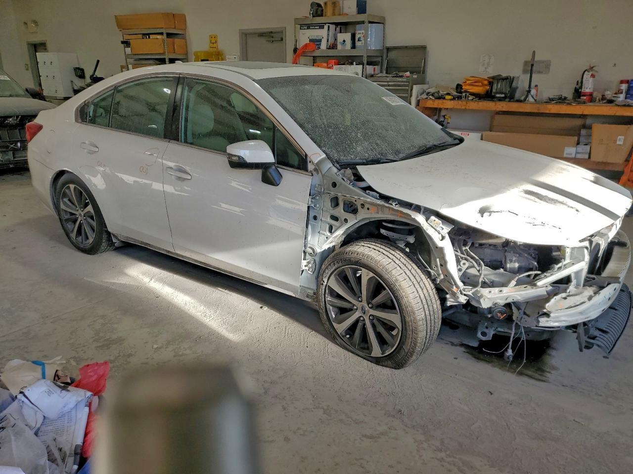 2017 SUBARU Legacy