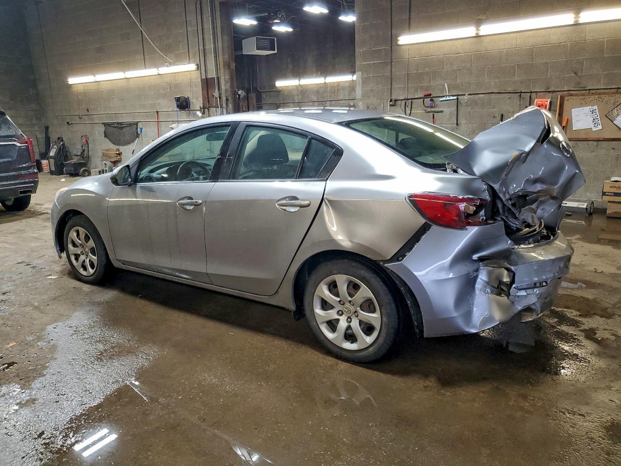 2013 MAZDA 3