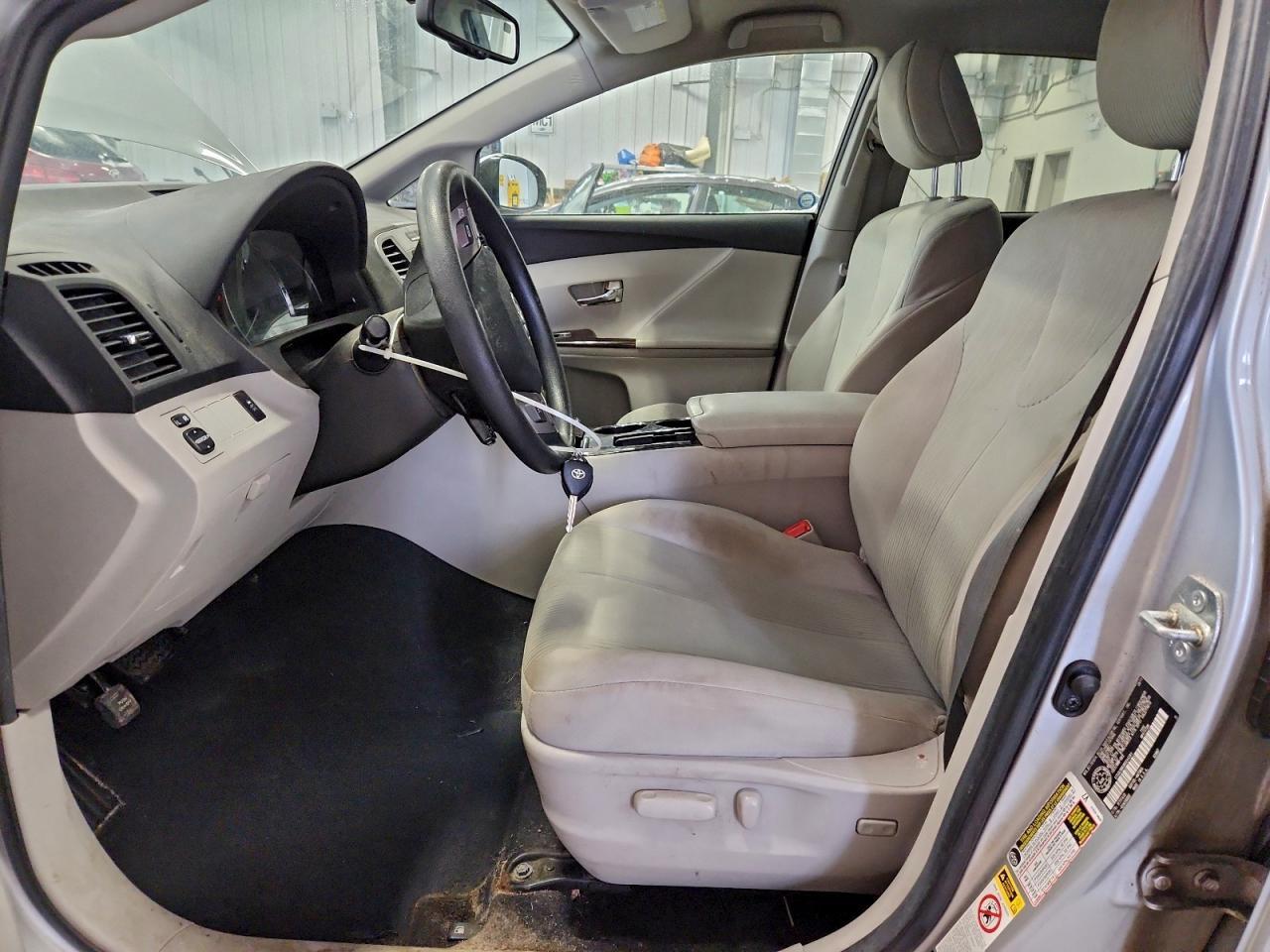 2011 TOYOTA VENZA